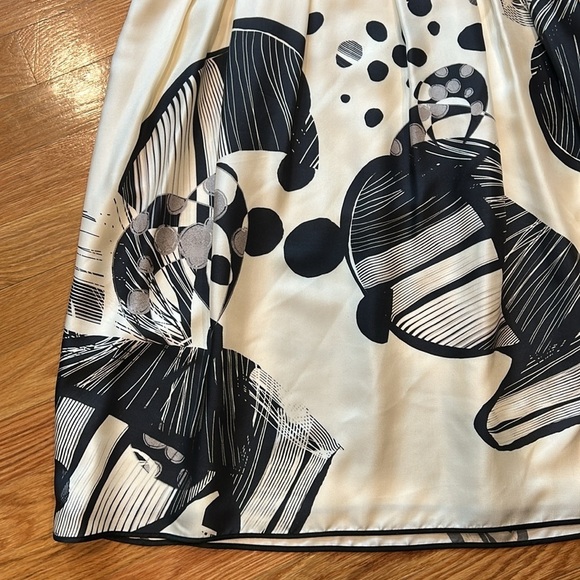 Lida Baday Silk art to wear short sleeve Black and Cream Women's Dress size 12 - Picture 4 of 5